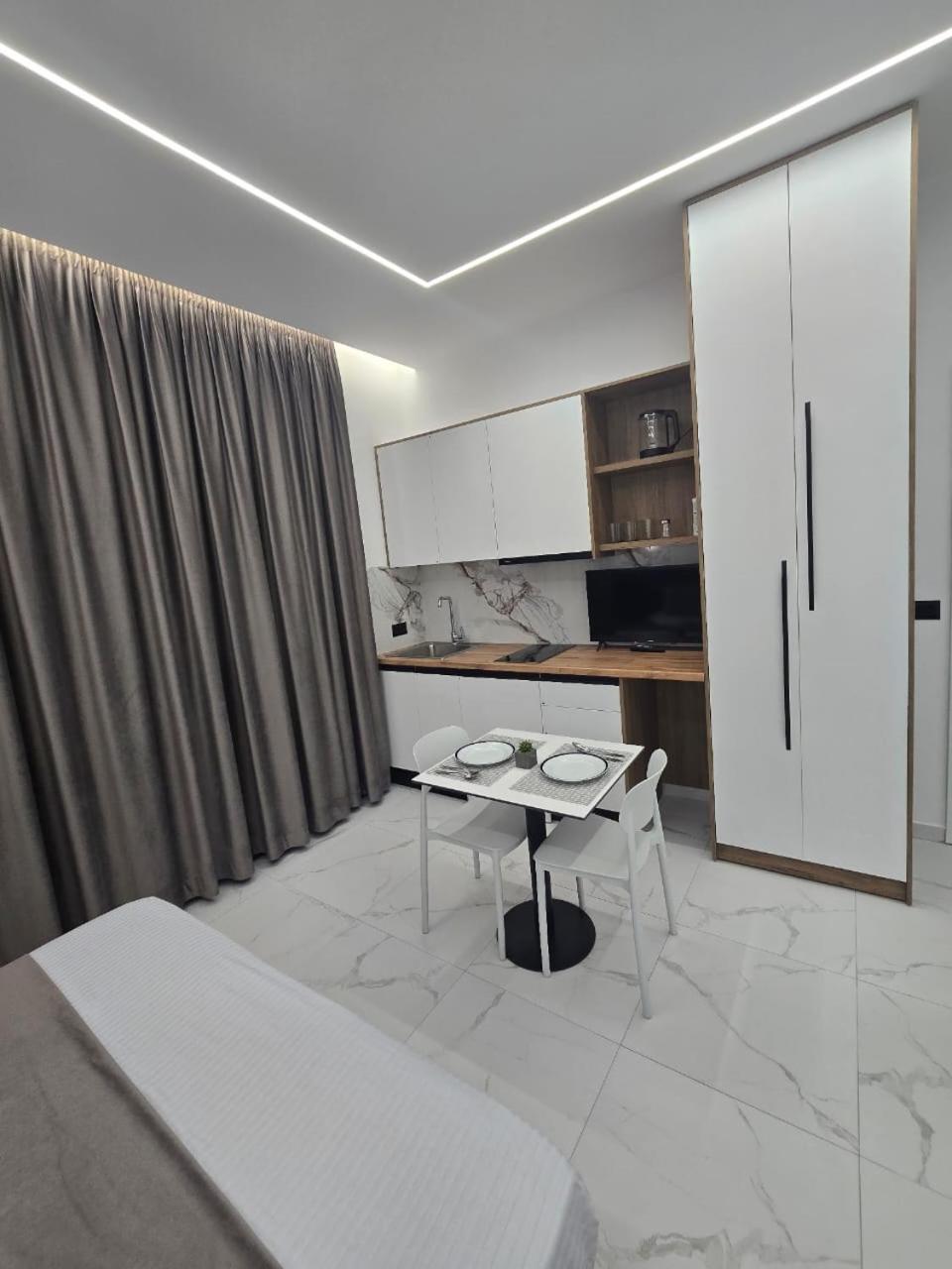 Elite Inn Vlore Exterior photo