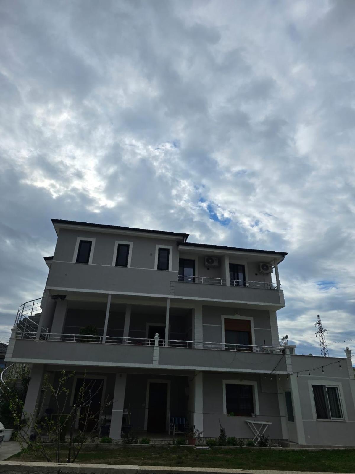 Elite Inn Vlore Exterior photo