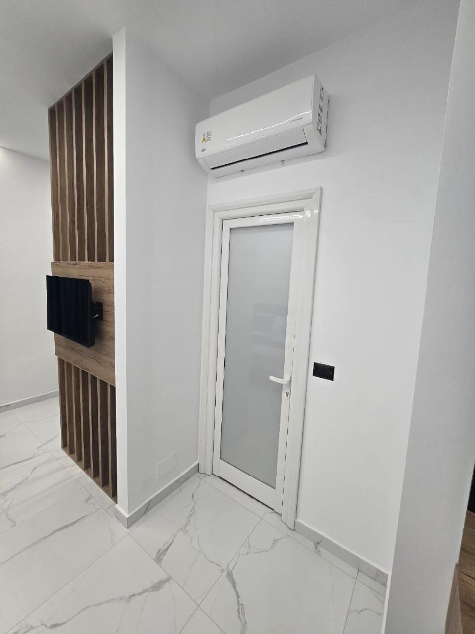 Elite Inn Vlore Exterior photo