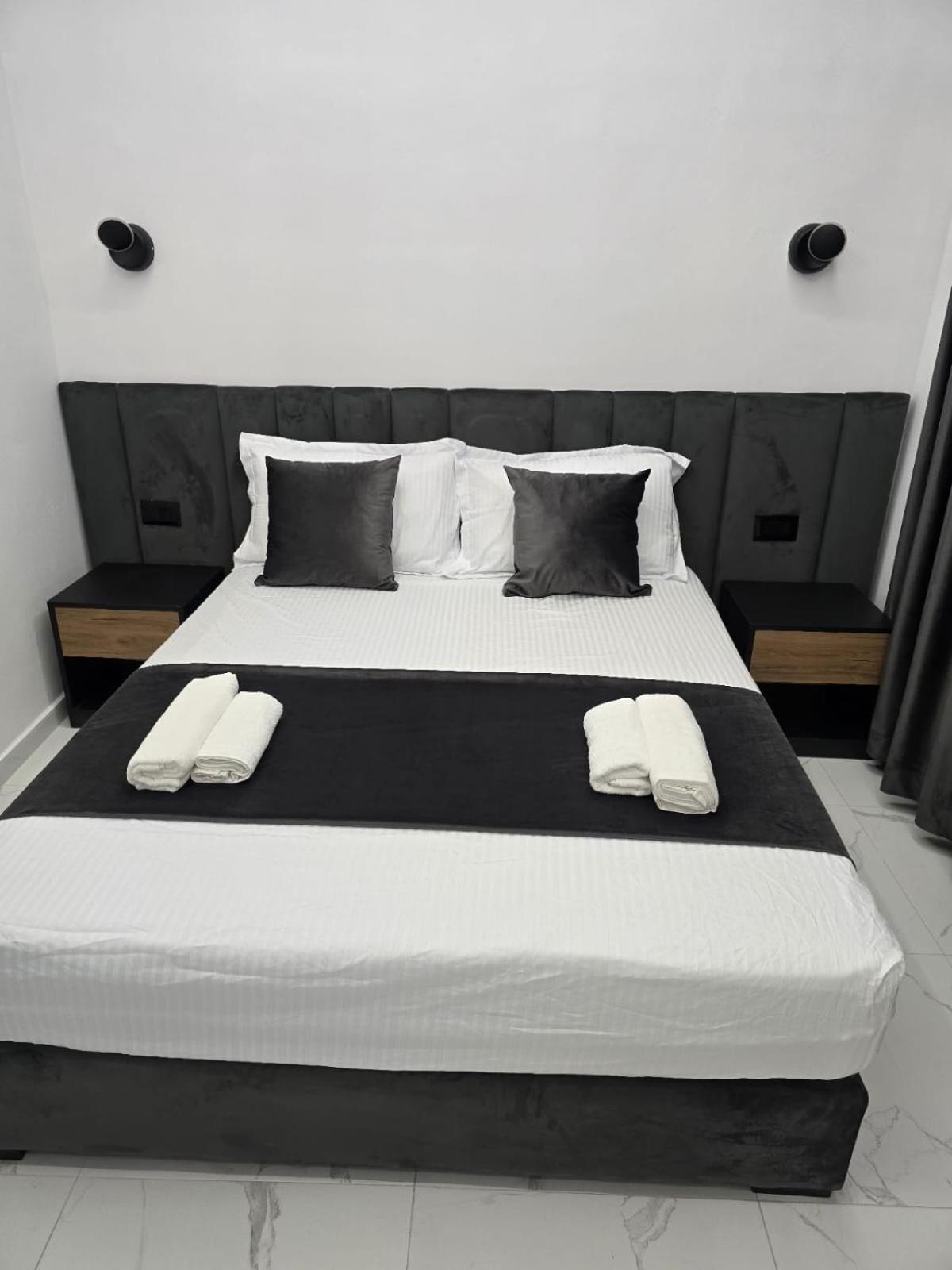 Elite Inn Vlore Exterior photo